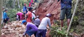 Kegiatan Kerjabakti Tanggap Bencana di Padukuhan Gentungan Minggu 20 April 2025